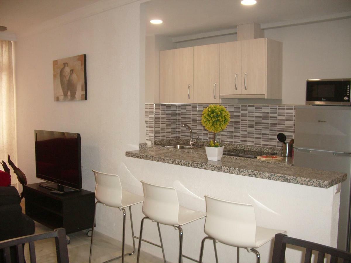 말라가 Paseo Maritimo De Poniente 아파트 외부 사진