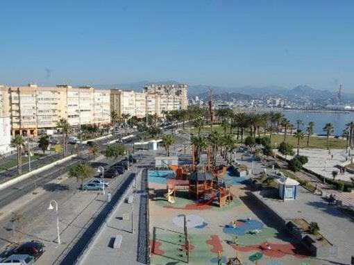 말라가 Paseo Maritimo De Poniente 아파트 외부 사진